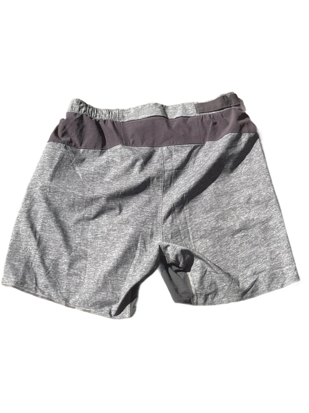 lululemon athletica Men’s Heather Gray Athletic Shorts Medium